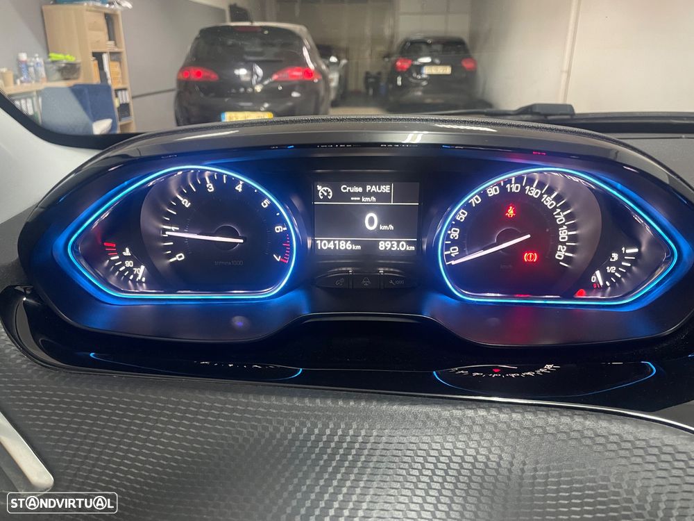 Peugeot 2008 PureTech 130 Stop&Start Allure - 26