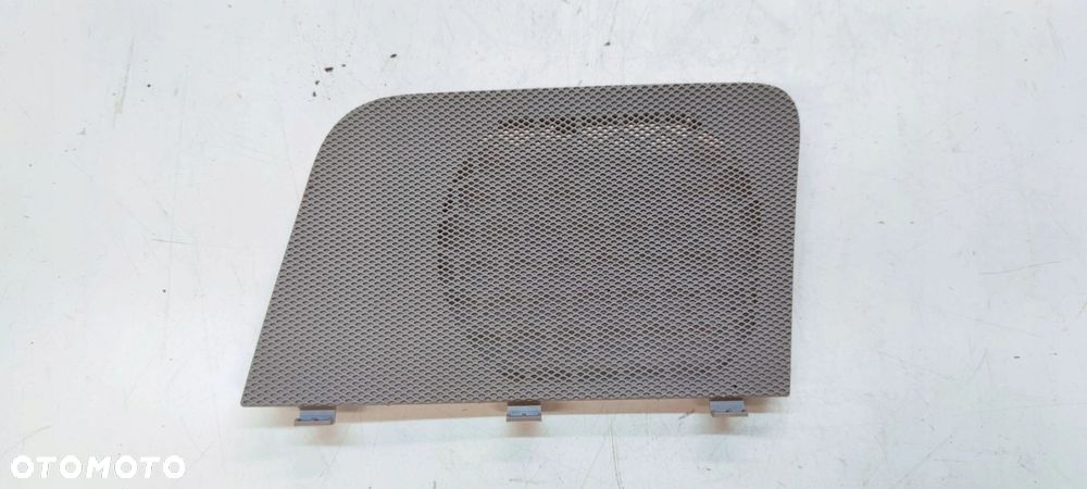 MASKOWNICA GŁOŚNIKA PRAWY TYŁ AUDI A3 8P 8P3035436 SZARA - 1
