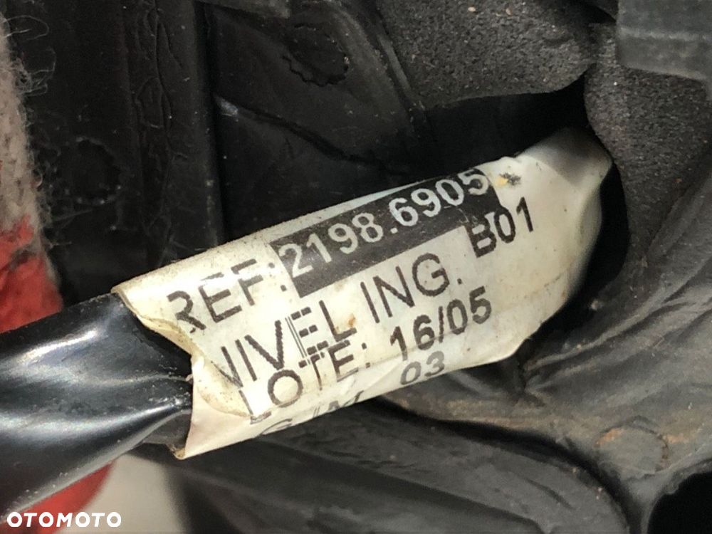 LUSTERKO LEWY  FORD FOCUS II Turnier (DA_, FFS, DS) 2004 - 2012 1.6 Ti 85 kW [115 KM] benzyna 2004 - - 6