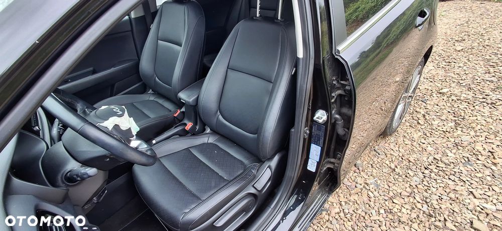 Kia Rio 1.0 T-GDI 120 Mild-Hybrid DCT7 Platinum - 10