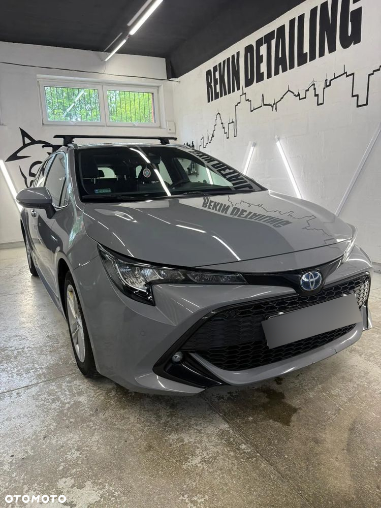 Toyota Corolla 2.0 Hybrid Comfort - 2