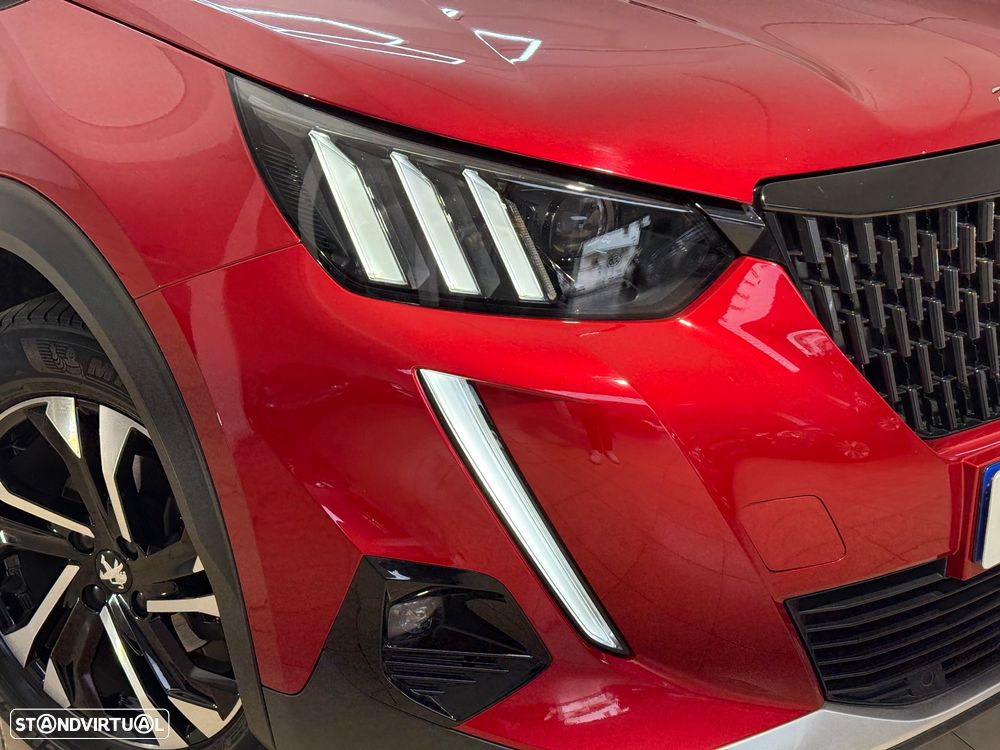 Peugeot 2008 1.2 PureTech GT Line EAT8 - 32