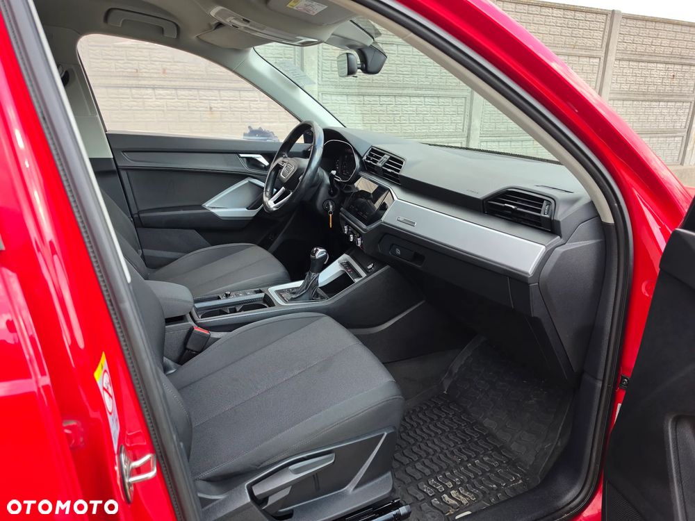 Audi Q3 45 TFSIe S tronic - 11