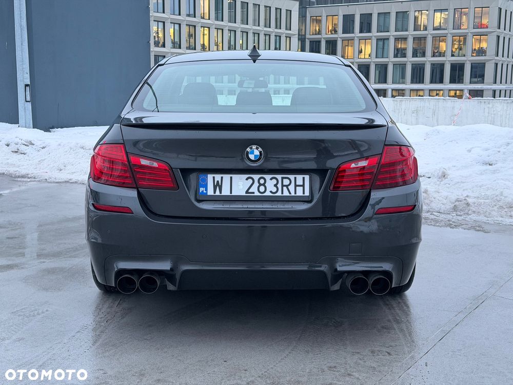 BMW Seria 5 528i xDrive - 11