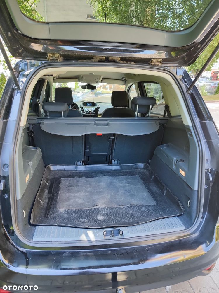 Ford Grand C-MAX - 27