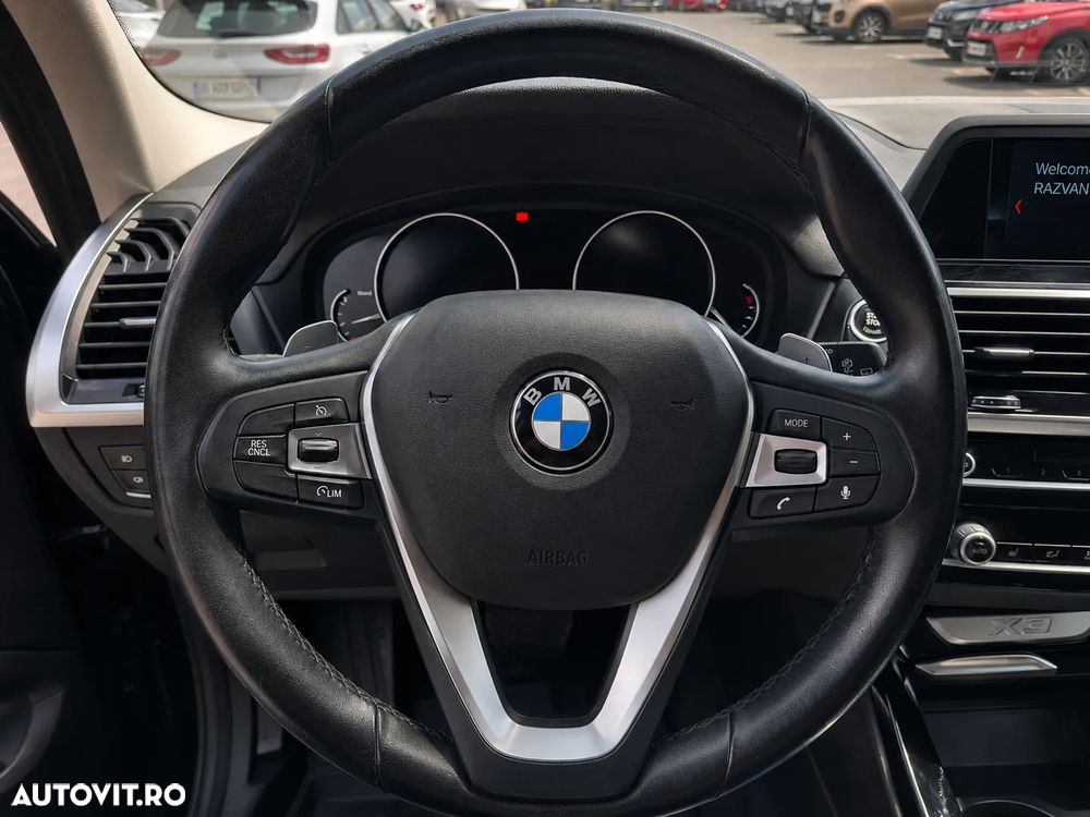 BMW X3 xDrive20d AT xLine - 11