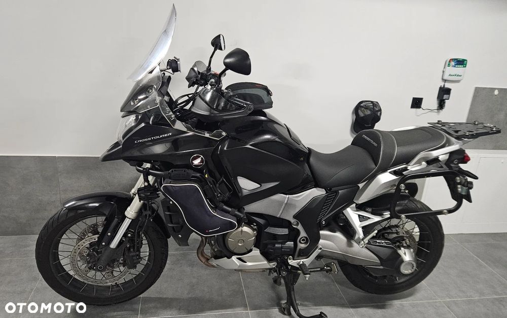 Honda VFR - 4