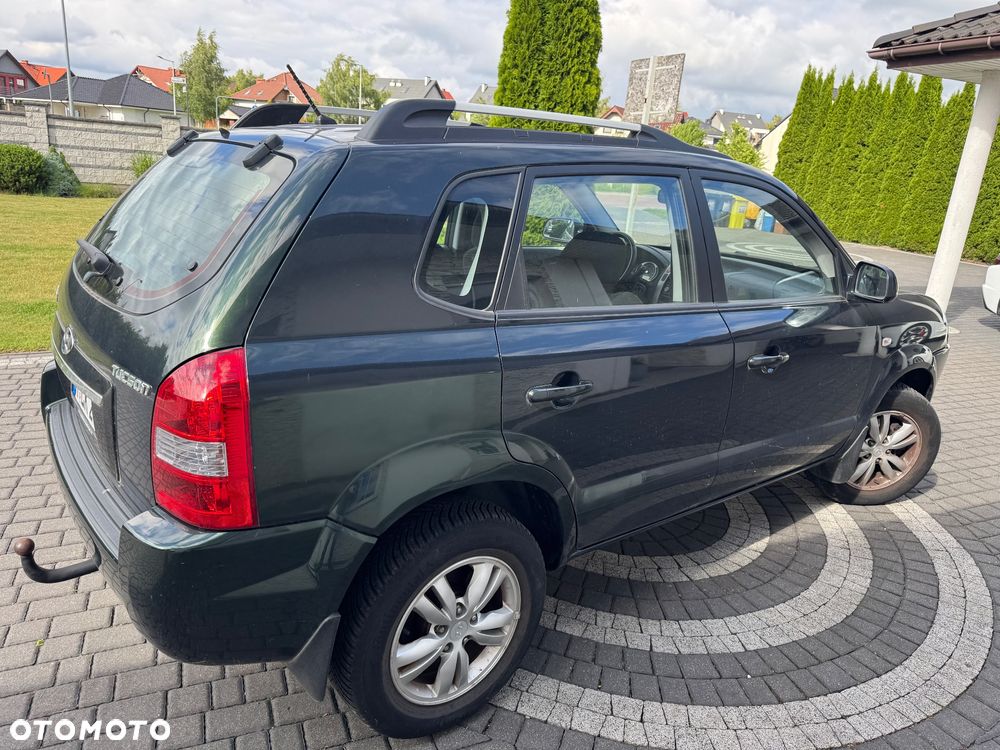Hyundai Tucson 2.0 2WD Team 08 - 9
