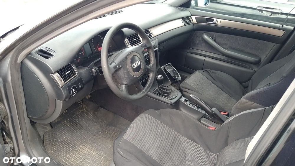 Audi A6 Avant 2.5 TDI - 6