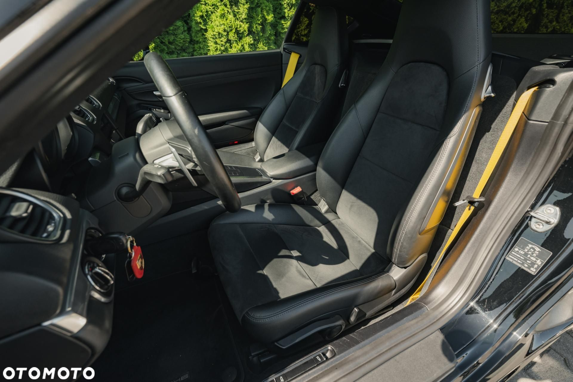 Porsche 718 Cayman - 12