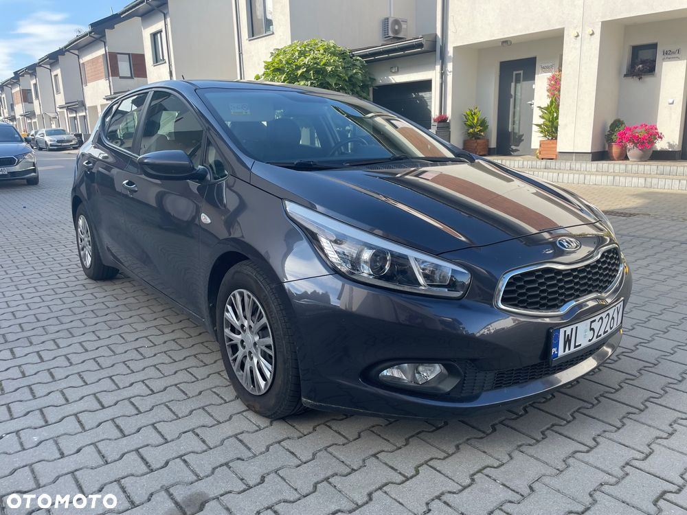 Kia Ceed 1.6 CRDi 115 ISG Vision - 13