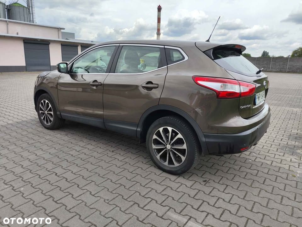 Nissan Qashqai - 2
