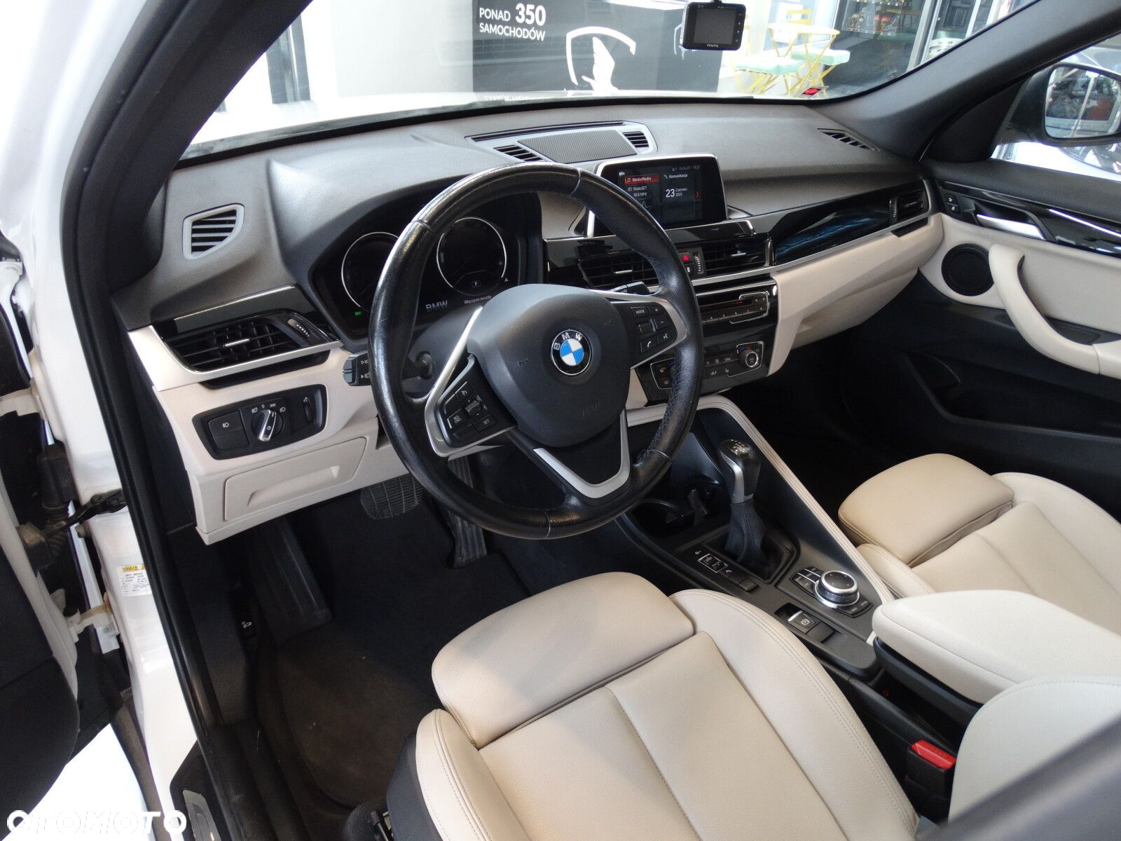 BMW X1 - 19