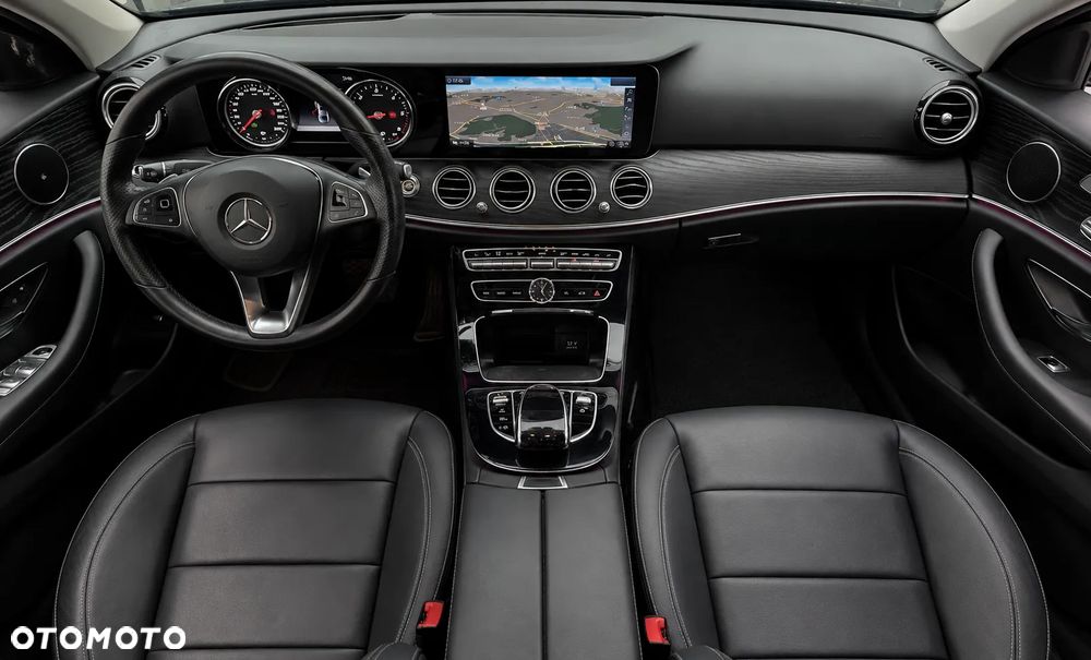 Mercedes-Benz Klasa E - 8