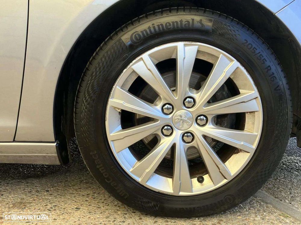 Peugeot 308 SW 1.5 BlueHDi Style - 18