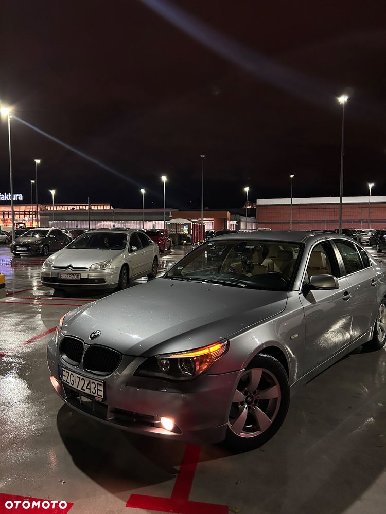 BMW Seria 5 525i - 1