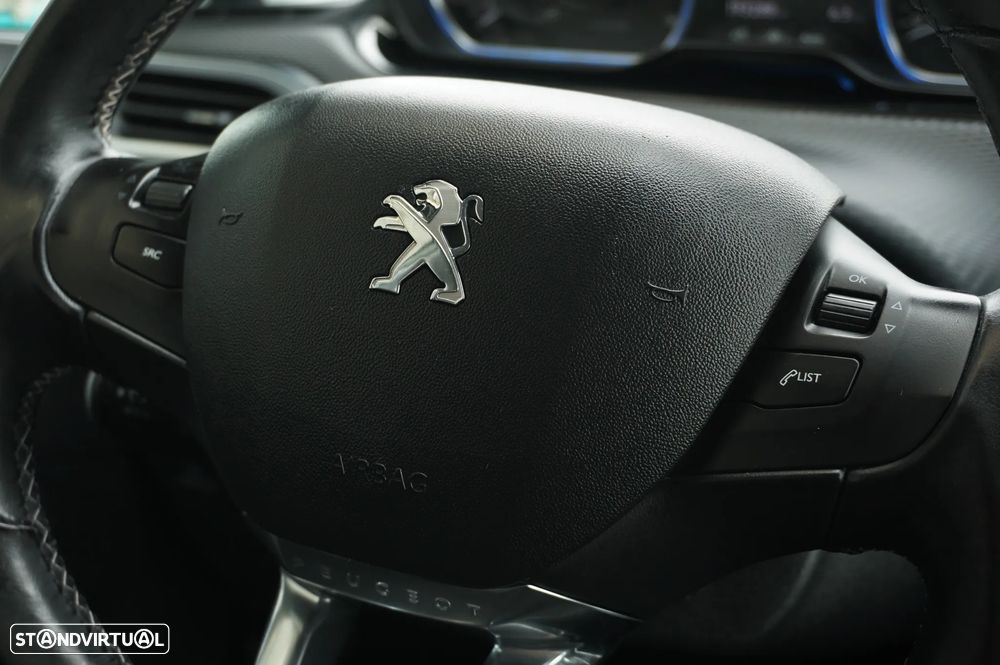 Peugeot 2008 1.6 e-HDi Allure - 28