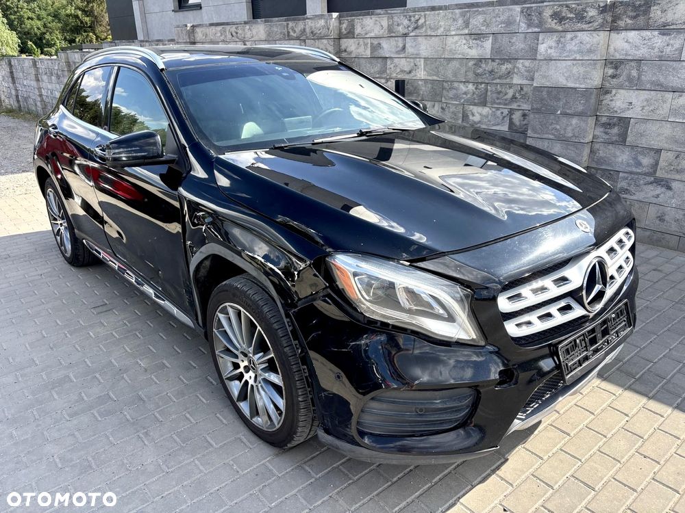 Mercedes-Benz GLA 250 4-Matic - 7