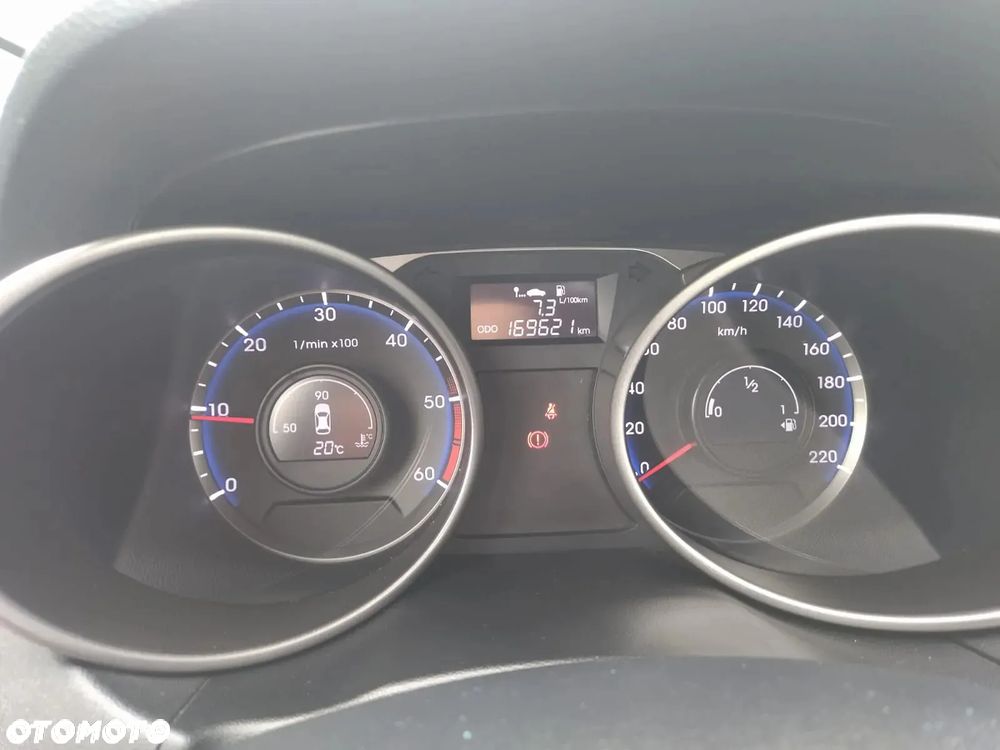 Hyundai ix35 - 13