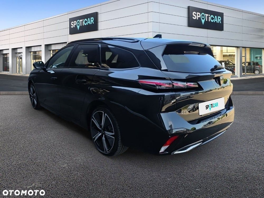 Peugeot 308 - 8