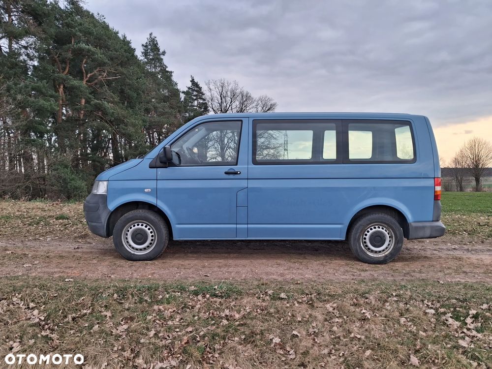 Volkswagen TRANSPORTER T5 - 2