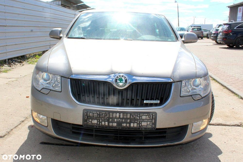 Skoda Superb 3T 2011 1.6TDI CAYC Liftback (MASKA, ZDERZAK, LAMPA, BŁOTNIK, DRZWI, SZYBA, FOTEL) - 3