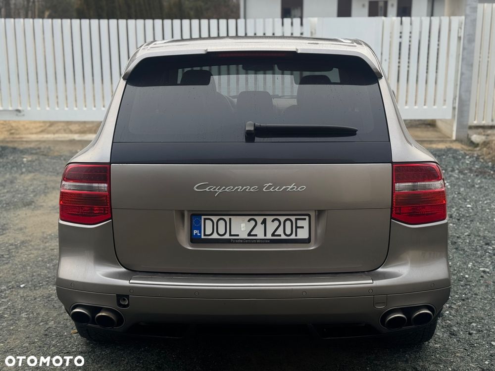 Porsche Cayenne - 3