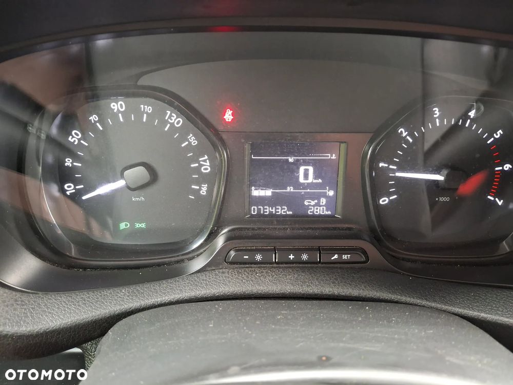 Peugeot Expert  1.5 HDi 120 KM Salon PL - 28