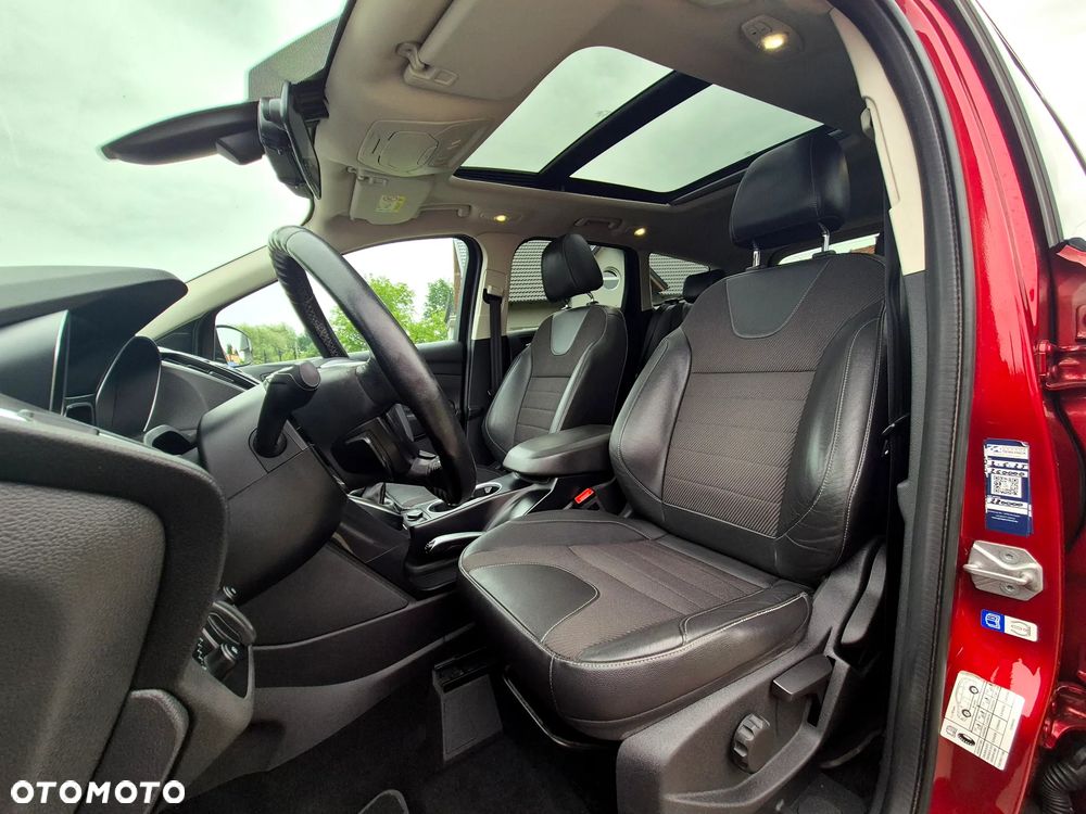 Ford Kuga 2.0 TDCi 4WD Titanium - 26