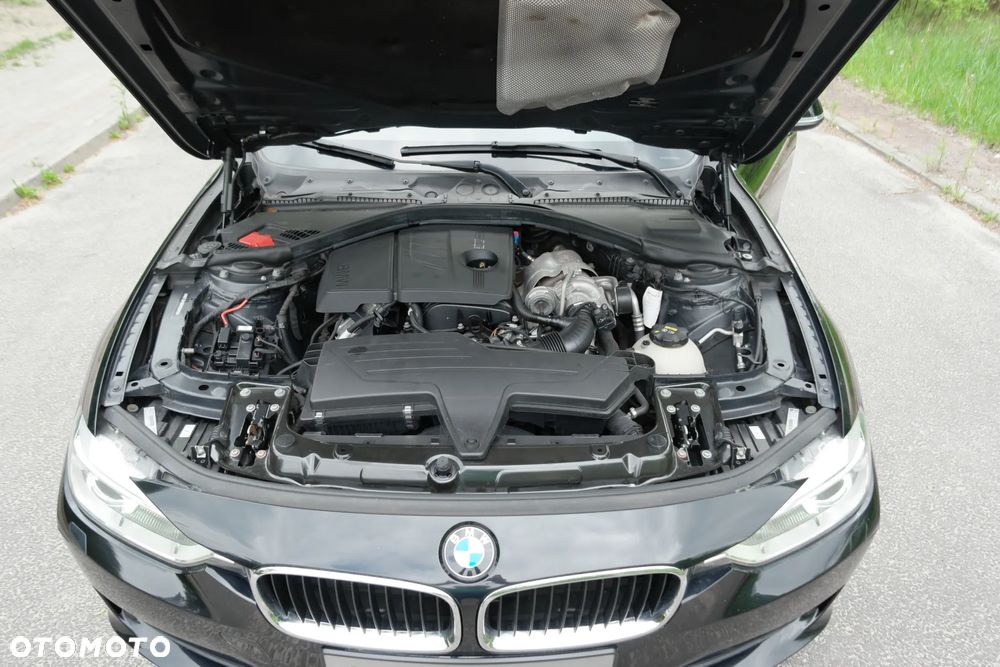 BMW Seria 3 - 35