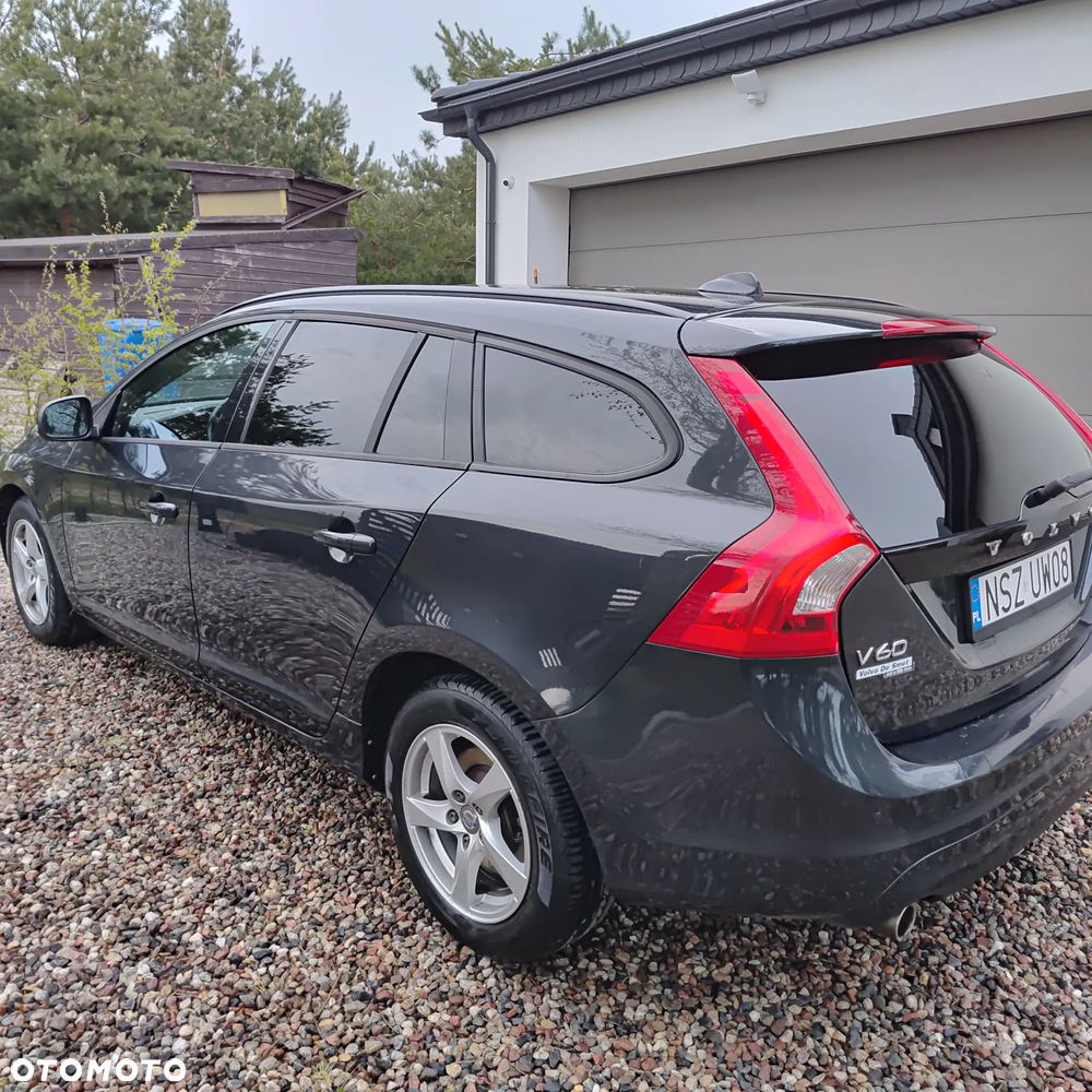 Volvo V60 D2 Momentum - 5