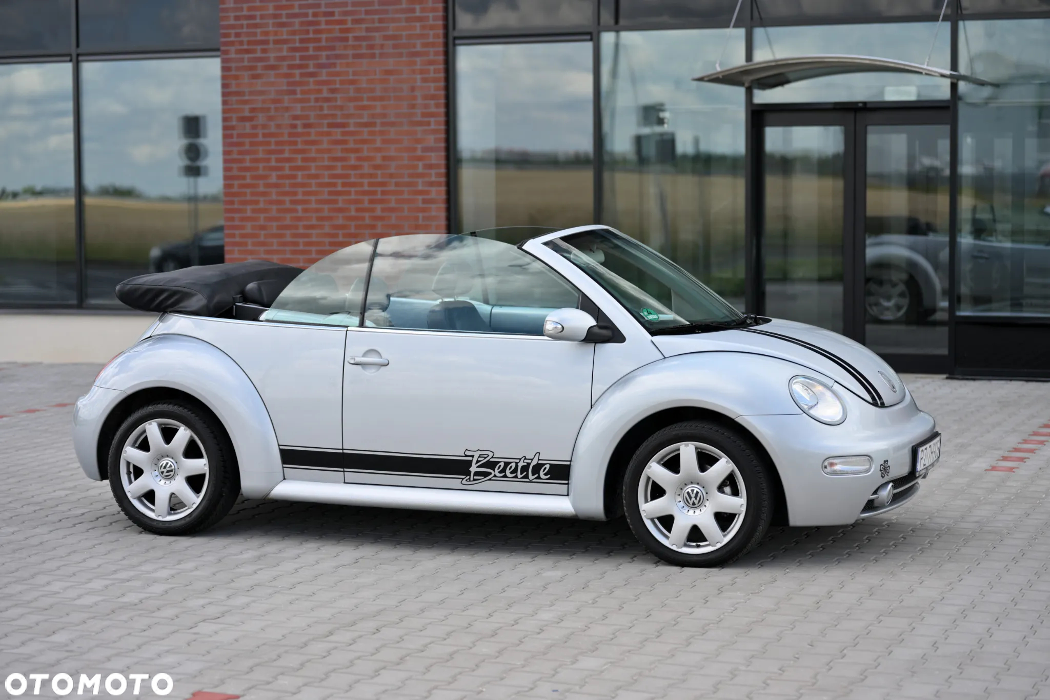 Volkswagen New Beetle Cabriolet 2.0 Freestyle - 17