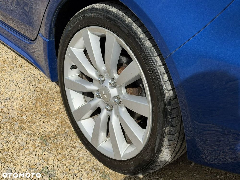 Mitsubishi Lancer - 10