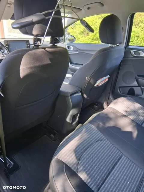 Kia Ceed 1.5 T-GDI M - 8
