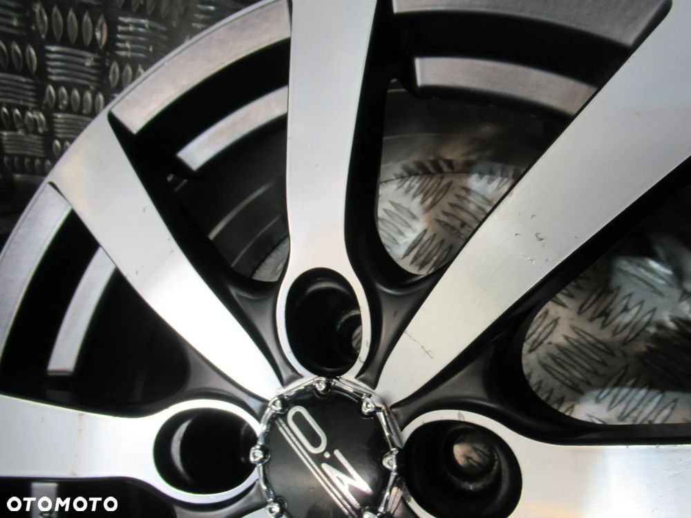Felgi OZ MICHELINAGELO 8 MBDC 7Jx16 et42 4x100 - 8