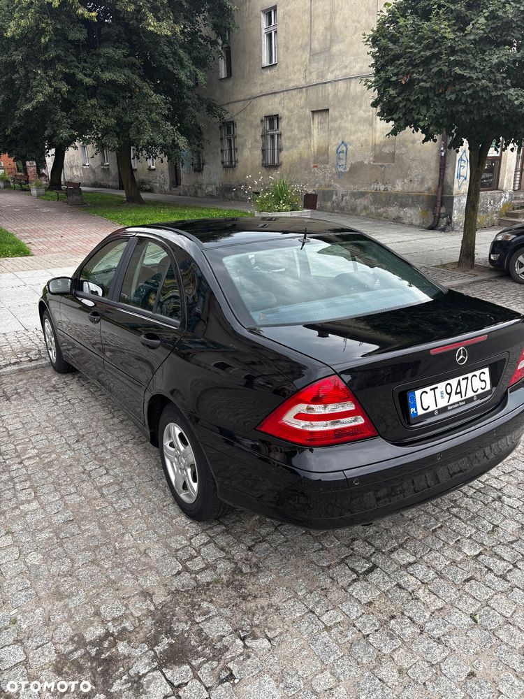 Mercedes-Benz Klasa C 180 Kompressor Classic - 5