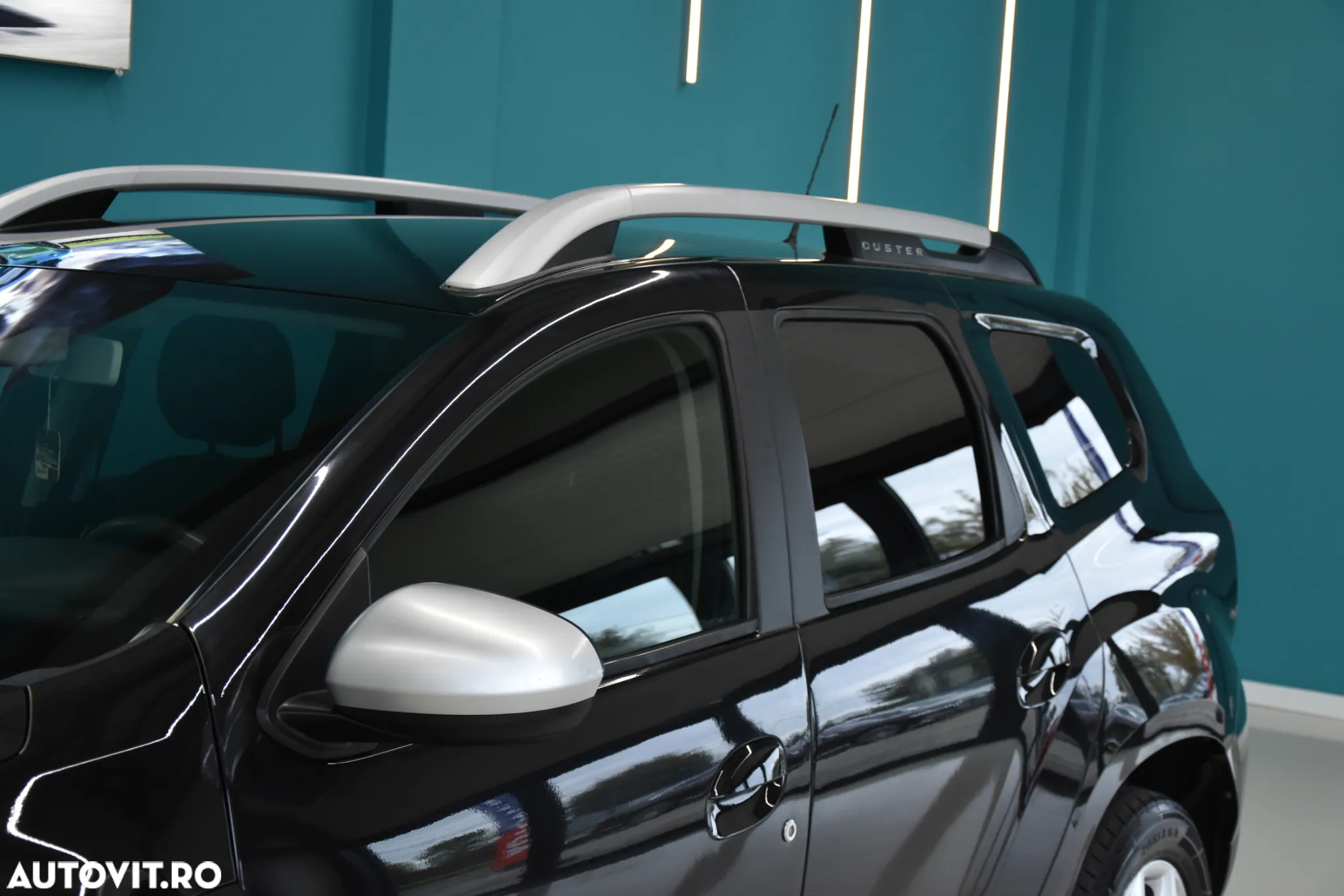 Dacia Duster 1.6 SCe Comfort - 33
