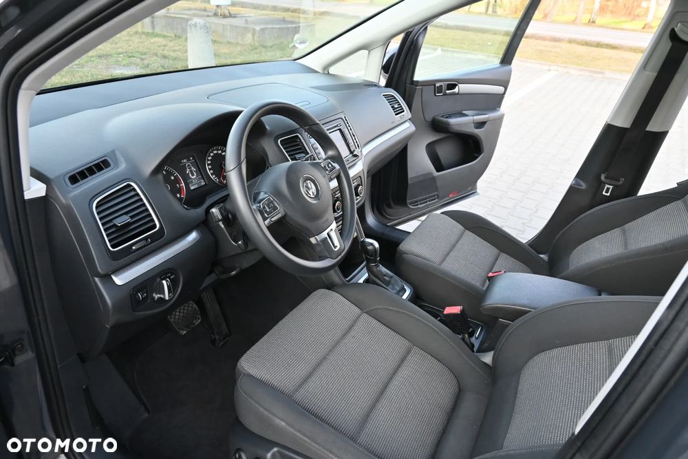 Volkswagen Sharan 2.0 TSI DSG Highline - 29
