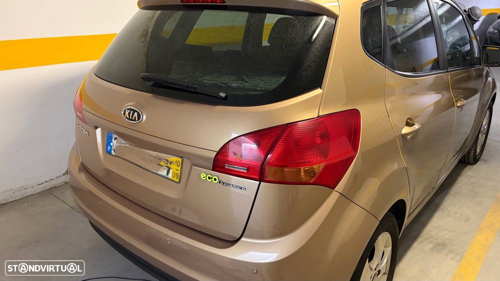 Kia Venga 1.4 CRDi TX ISG - 4