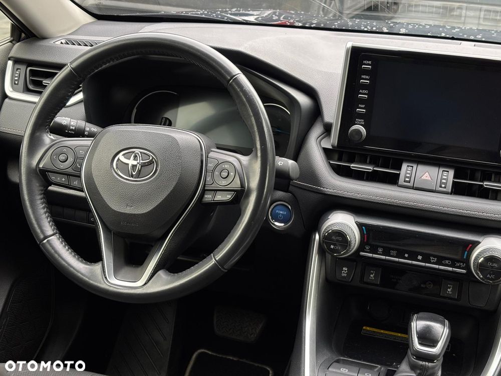 Toyota RAV4 - 6