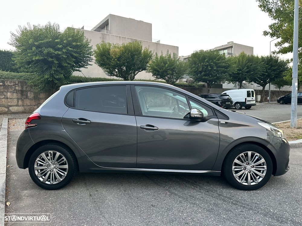 Peugeot 208 1.6 BlueHDi Style - 16