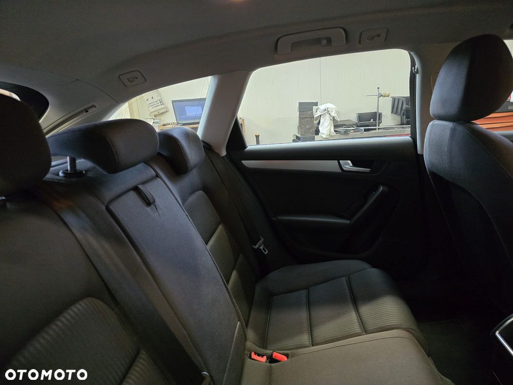 Audi A4 Avant 2.0 TDI DPF Ambition - 10