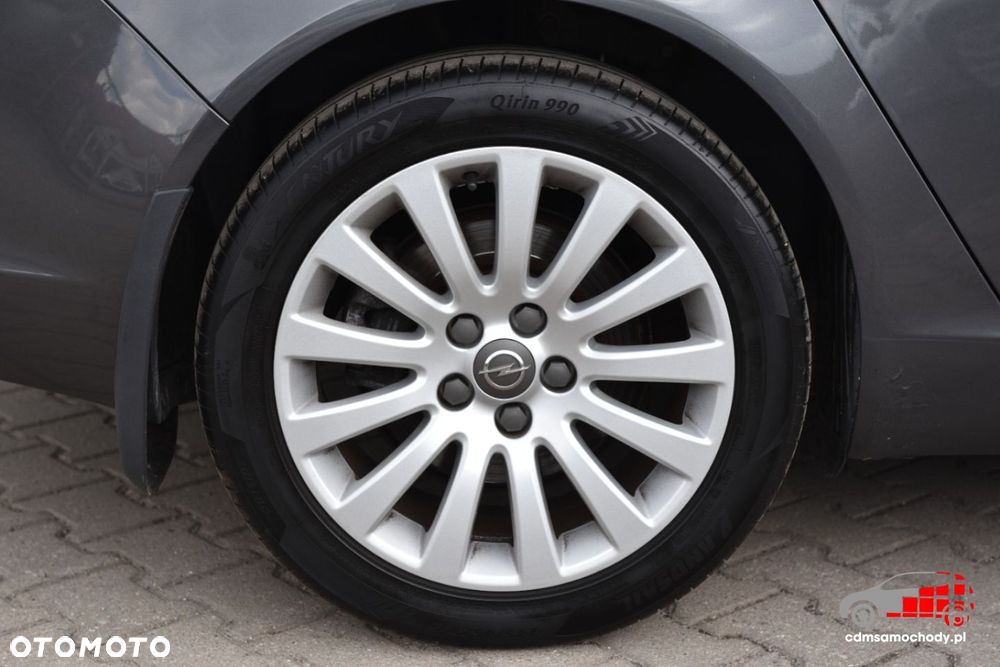 Opel Insignia - 12