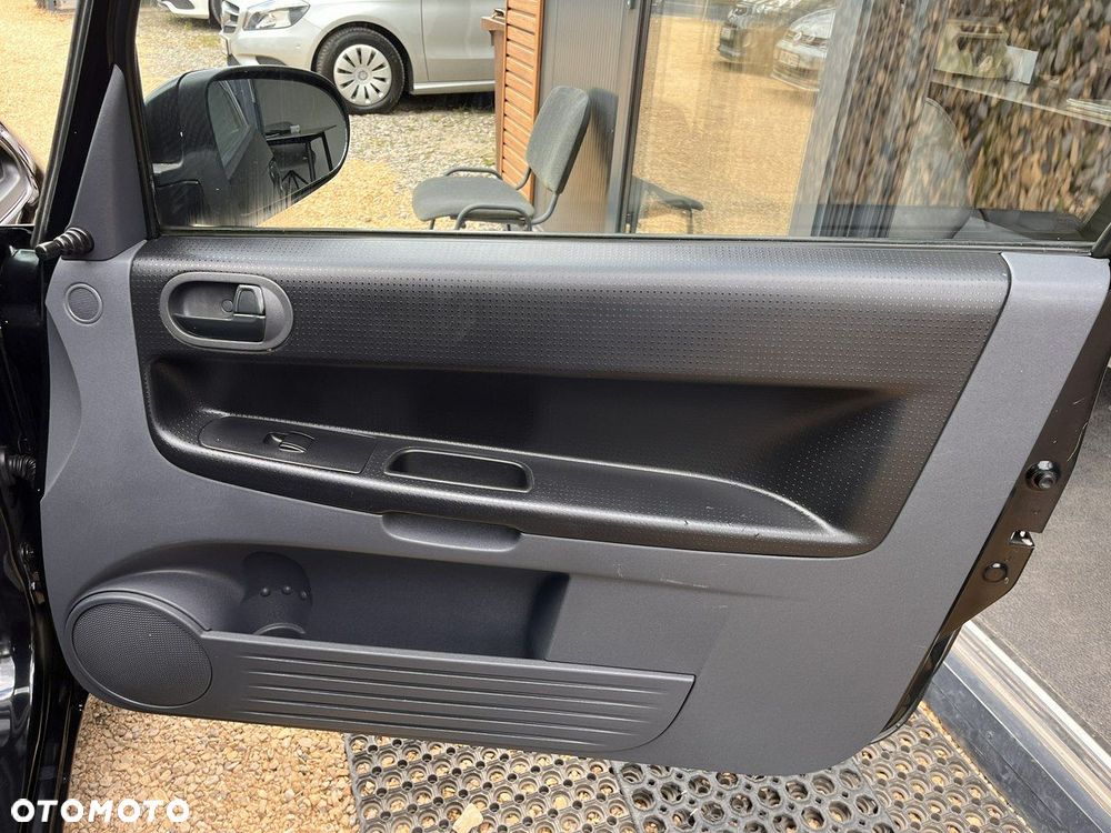 Mitsubishi Colt - 18