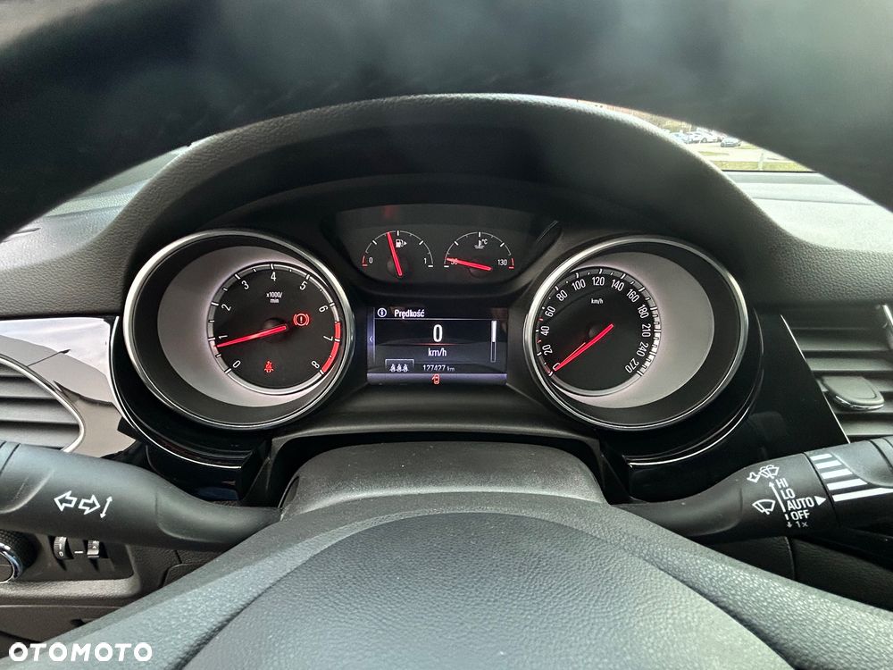 Opel Astra 1.4 Turbo Dynamic - 18