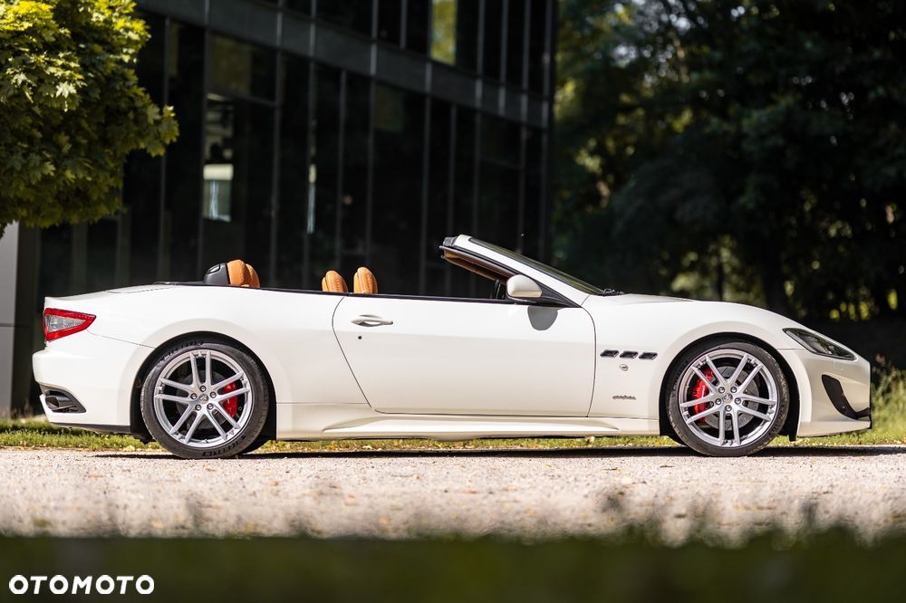 Maserati GranCabrio Sport - 2