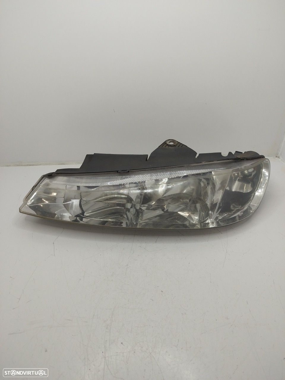 Farol/ Otica Dianteiro Esq Peugeot 406 (8B) - 1