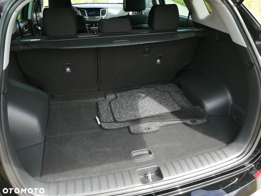 Hyundai Tucson blue 1.7 CRDi 2WD Advantage - 23