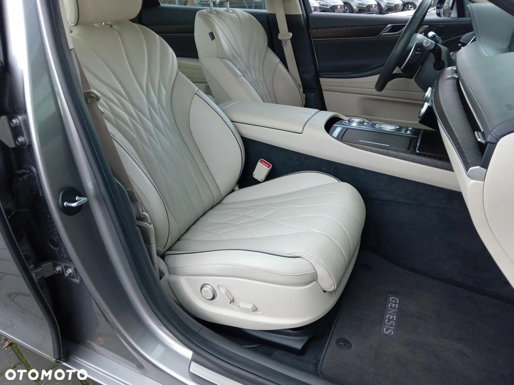 Genesis G80 - 29