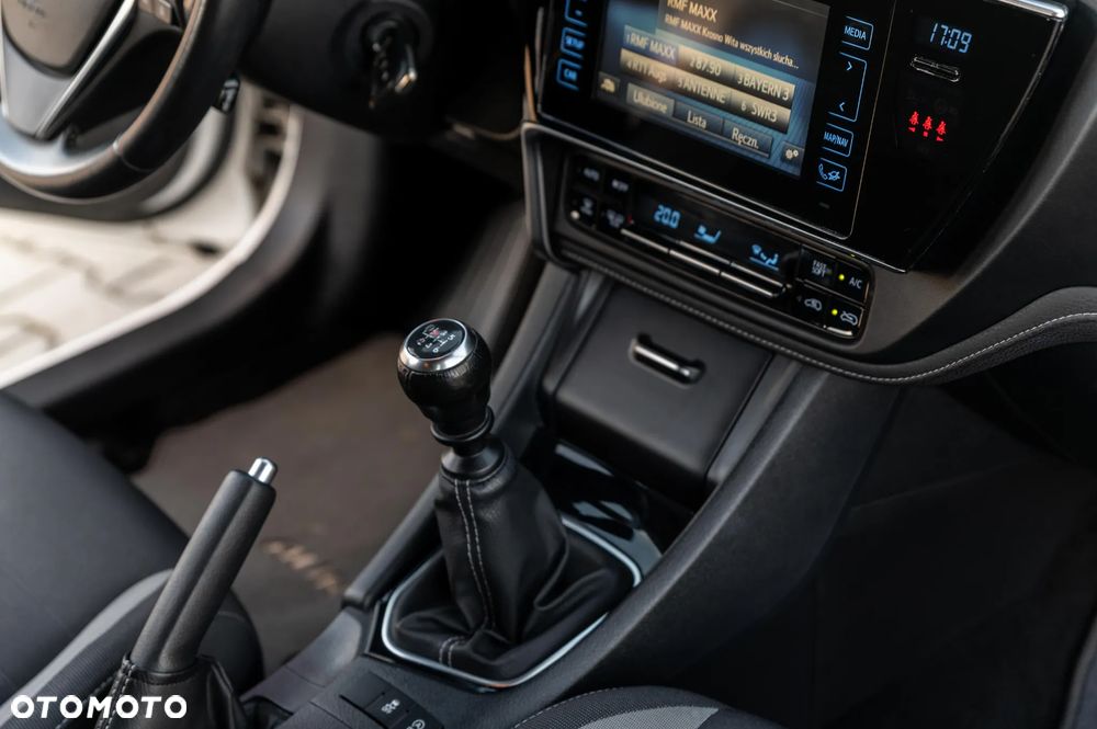 Toyota Auris 1.2 T Dynamic - 25